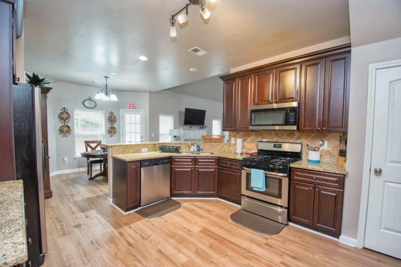 New 5 Star Luxury Home Sleeps 22 Near Airport Union City Exterior foto